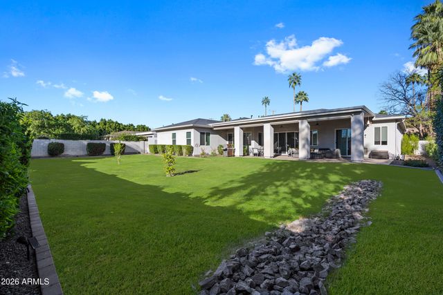 355 E MARYLAND Avenue, Phoenix, AZ 85012