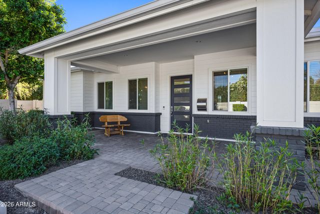 355 E MARYLAND Avenue, Phoenix, AZ 85012