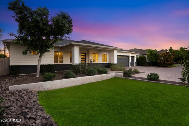 355 E MARYLAND Avenue, Phoenix, AZ 85012