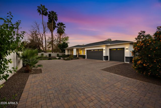 355 E MARYLAND Avenue, Phoenix, AZ 85012