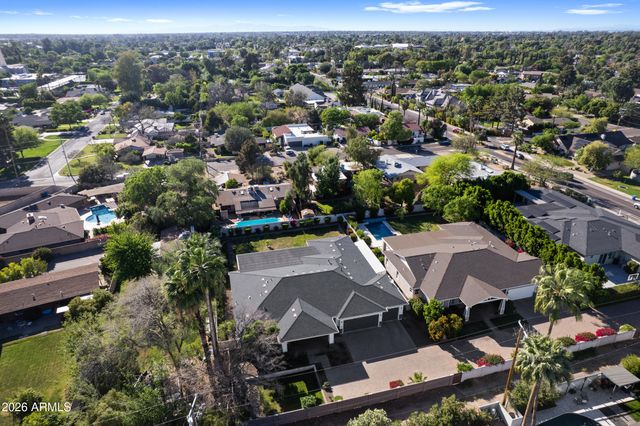 355 E MARYLAND Avenue, Phoenix, AZ 85012