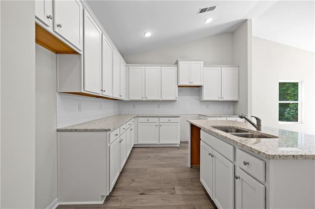 503 Charleston Place, Villa Rica, GA 30180