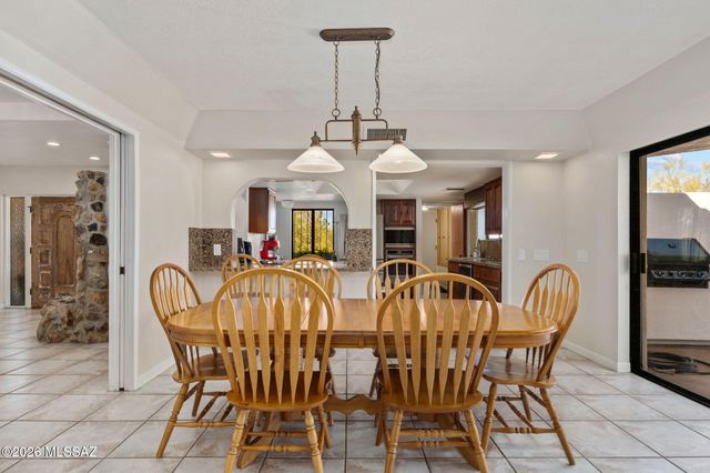 475 W Valoro Drive, Tucson, AZ 85737