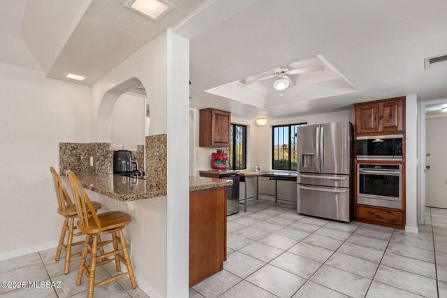 475 W Valoro Drive, Tucson, AZ 85737