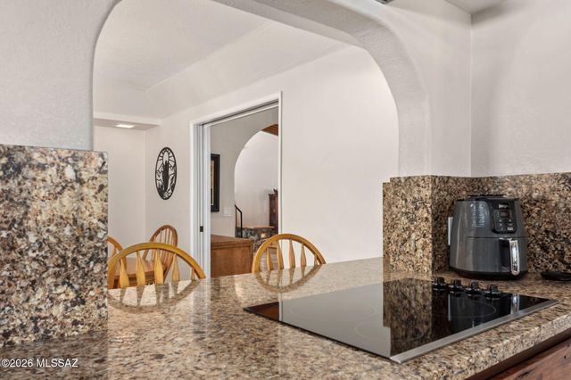 475 W Valoro Drive, Tucson, AZ 85737