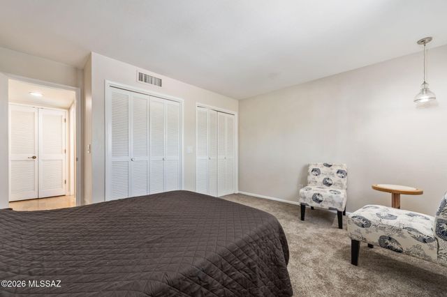 475 W Valoro Drive, Tucson, AZ 85737