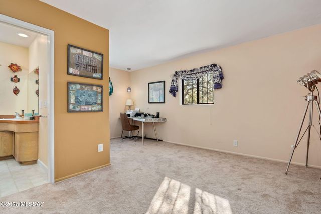 475 W Valoro Drive, Tucson, AZ 85737