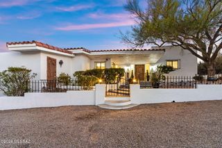 475 W Valoro Drive, Tucson, AZ 85737