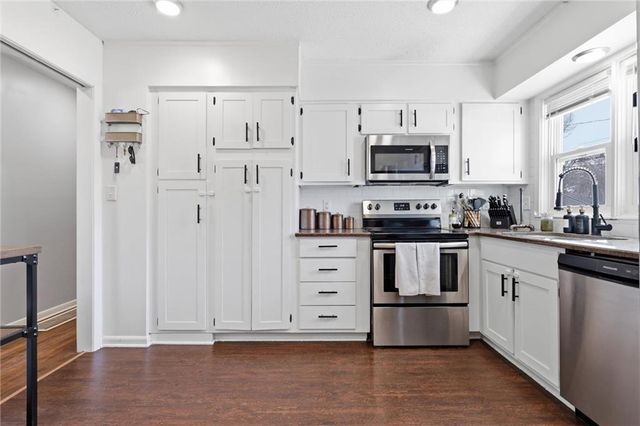 500 N 81st Terrace, Kansas City, KS 66112