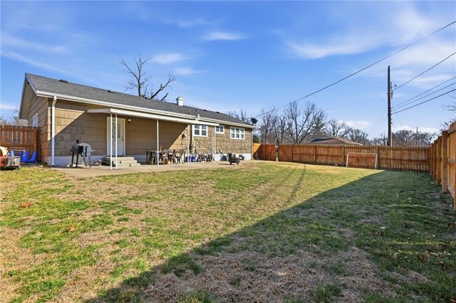 500 N 81st Terrace, Kansas City, KS 66112