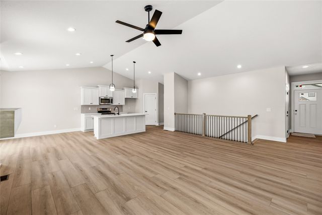 3116 NW 27th Circle, Ankeny, IA 50023