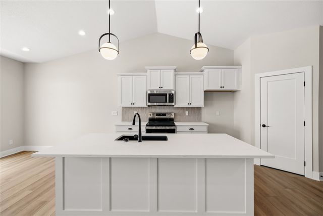 3116 NW 27th Circle, Ankeny, IA 50023