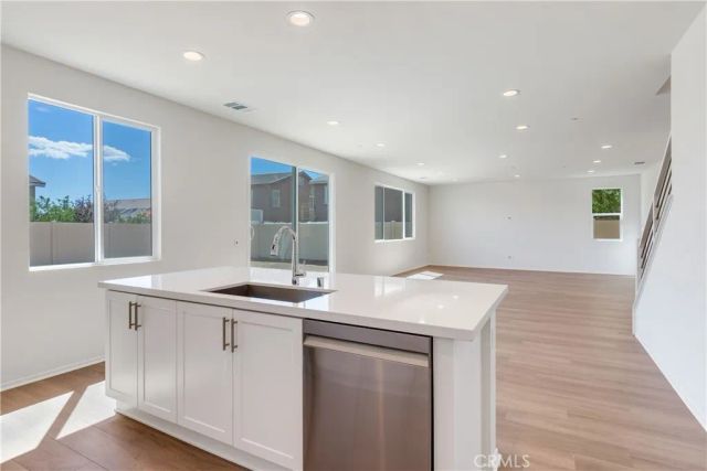 9031 Carson Avenue, Hesperia, CA 92344