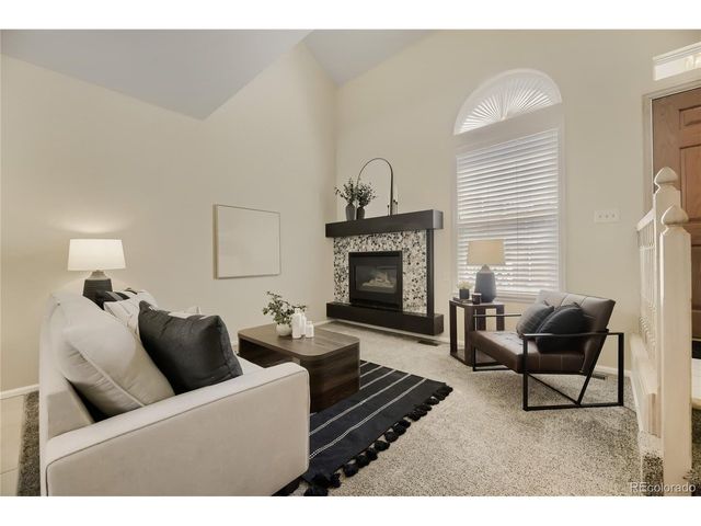 2902 W Long Cir B, Littleton, CO 80120