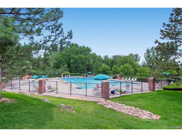 2902 W Long Cir B, Littleton, CO 80120