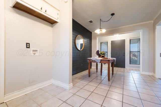 1321 Morton Avenue, Dumas, TX 79029