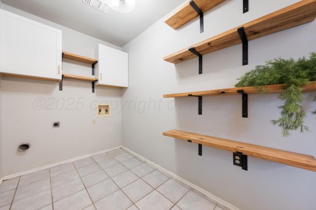 1321 Morton Avenue, Dumas, TX 79029