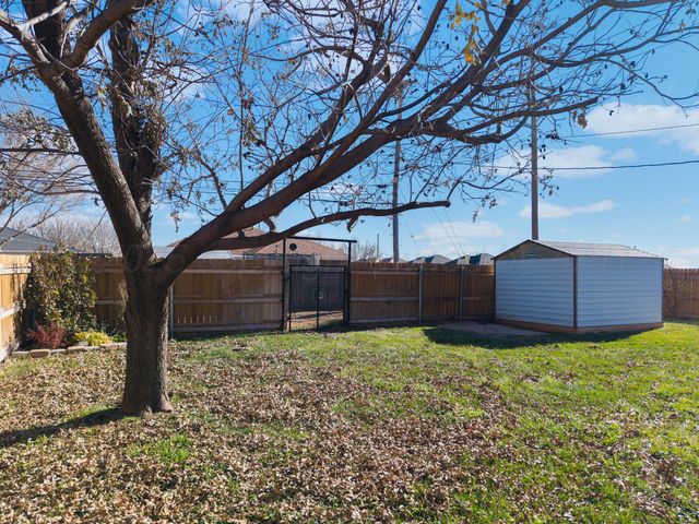 1321 Morton Avenue, Dumas, TX 79029