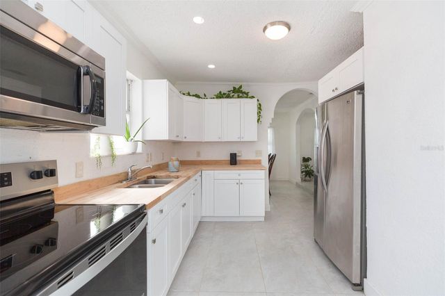 7503 W ELLICOTT STREET, Tampa, FL 33615