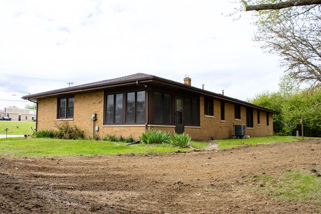 6783 Red Arrow Highway, Coloma Twp, MI 49038