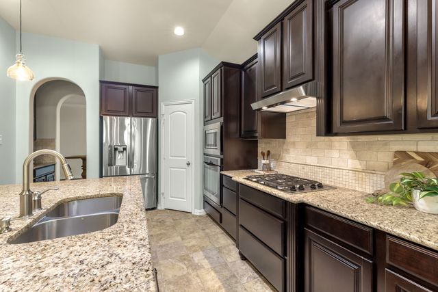 900 Sonoma Drive, Mckinney, TX 75072