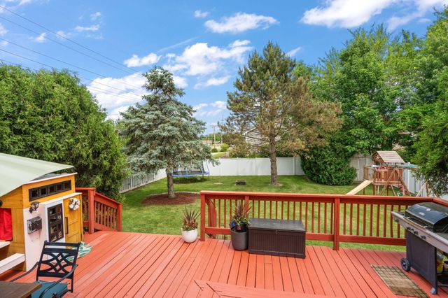 358 Cori Court, Valparaiso, IN 46383