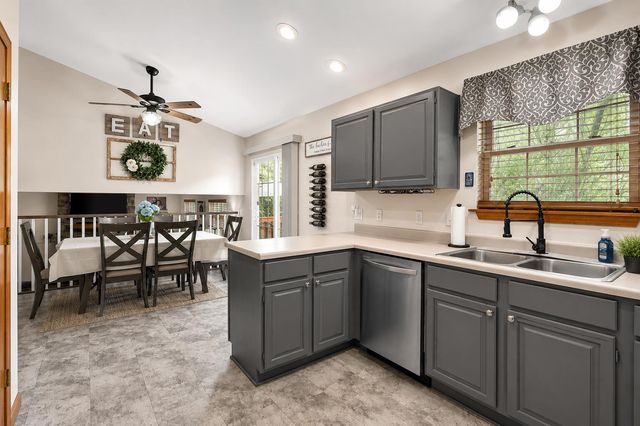 358 Cori Court, Valparaiso, IN 46383