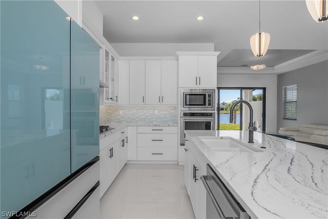 14854 Loggerhead DR, Naples, FL 34120