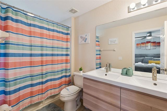 570 CALABRIA AVENUE, Davenport, FL 33897
