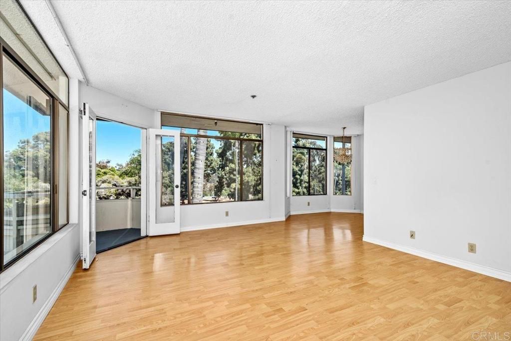 Image 1 of property listing at 3290 6Th Avenue 4C, San Diego, CA 92103