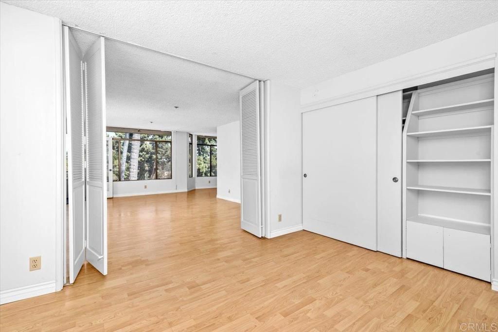Image 10 of property listing at 3290 6Th Avenue 4C, San Diego, CA 92103