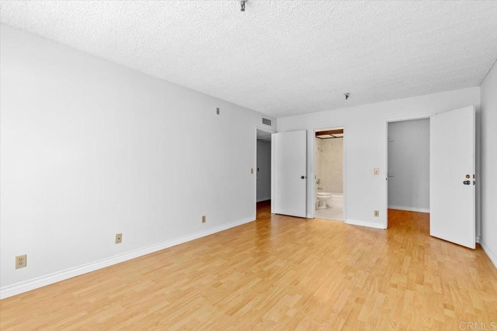 Image 19 of property listing at 3290 6Th Avenue 4C, San Diego, CA 92103