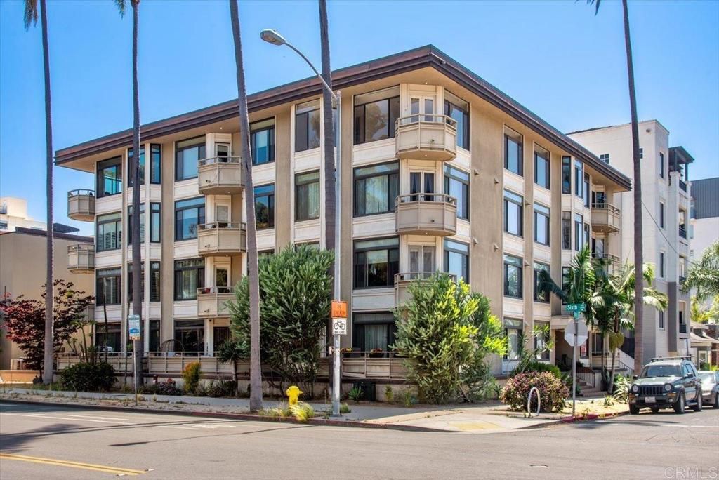 Image 2 of property listing at 3290 6Th Avenue 4C, San Diego, CA 92103