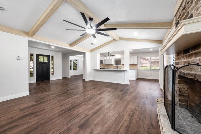 1908 Maxwell Circle, Alvin, TX 77511