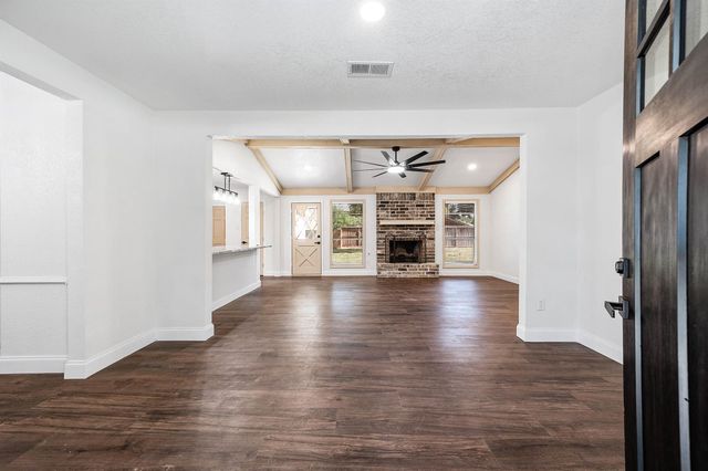 1908 Maxwell Circle, Alvin, TX 77511