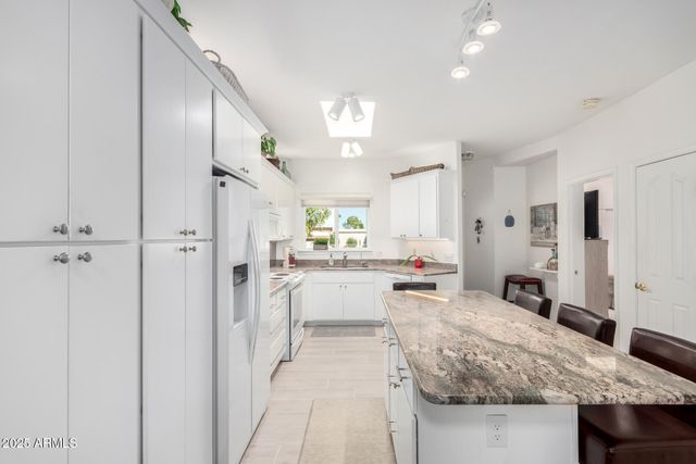 5445 E MCKELLIPS Road 28, Mesa, AZ 85215