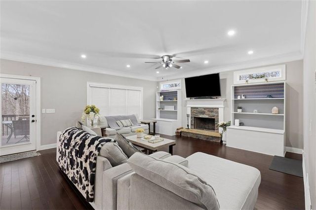 6 CREEKSIDE Bluff, Hiram, GA 30141