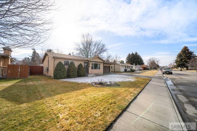 1807 Camrose Street, Idaho Falls, ID 83402