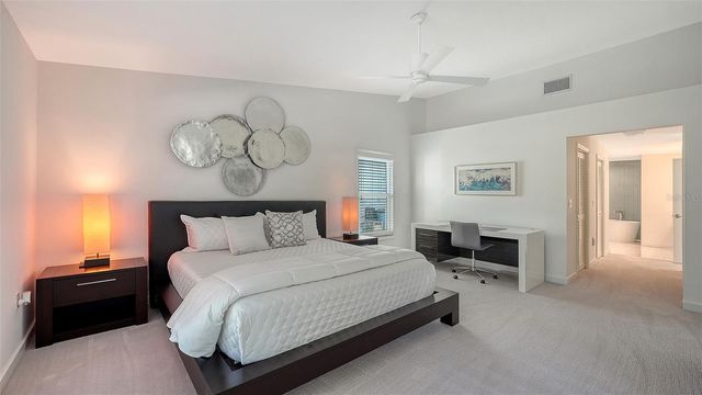 6948 STETSON STREET CIRCLE, Sarasota, FL 34243