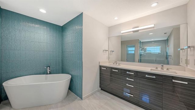 6948 STETSON STREET CIRCLE, Sarasota, FL 34243