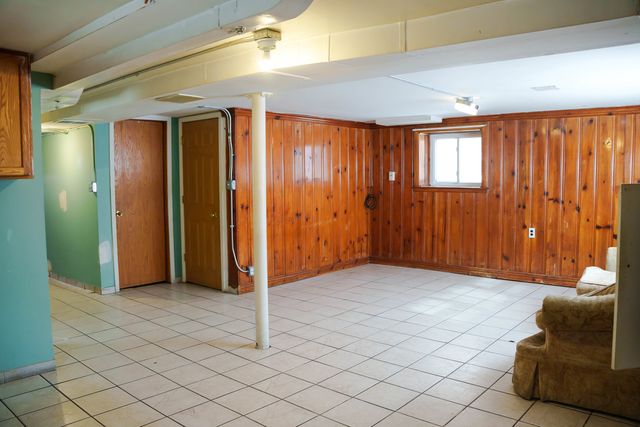 3912 W 55th Place, Chicago, IL 60629