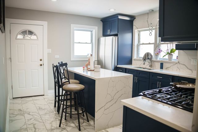 3912 W 55th Place, Chicago, IL 60629