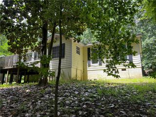 7362 Cross Creek SE Drive, Acworth, GA 30102