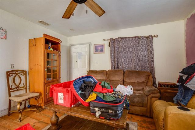 10507 MAIN STREET, Thonotosassa, FL 33592