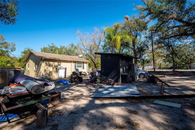 10507 MAIN STREET, Thonotosassa, FL 33592