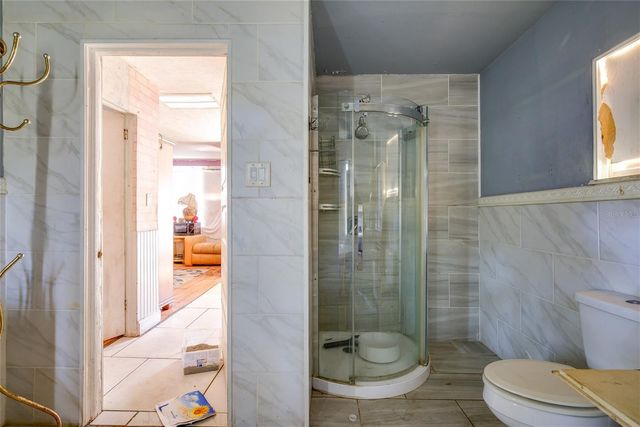 10507 MAIN STREET, Thonotosassa, FL 33592