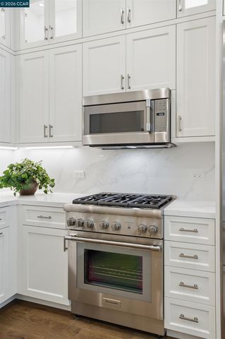 80 Woodbury Highlands Place 16, Lafayette, CA 94549