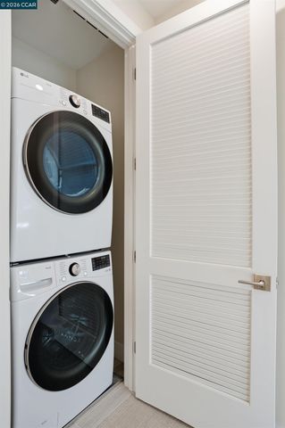 80 Woodbury Highlands Place 16, Lafayette, CA 94549