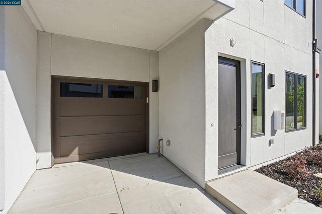 80 Woodbury Highlands Place 16, Lafayette, CA 94549