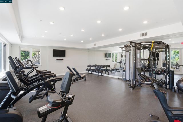 80 Woodbury Highlands Place 16, Lafayette, CA 94549